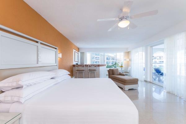 Occidental Costa Cancun - Junior Suite Ocean Front with Hot Tub